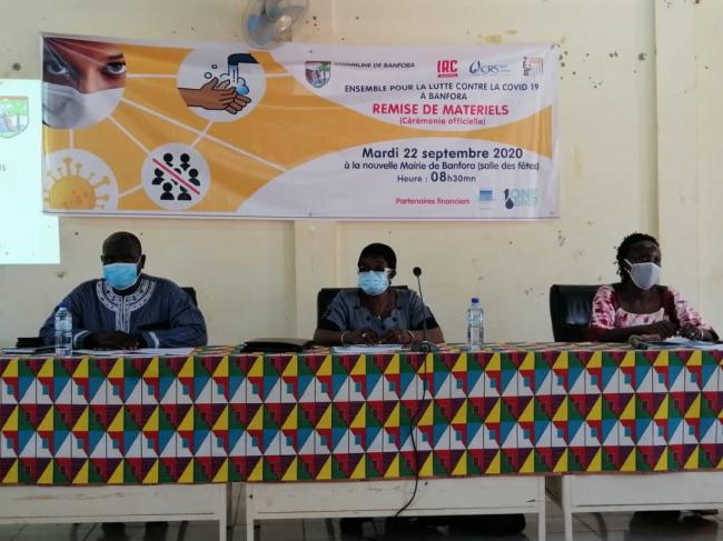 From L to R, Siaka Soulama, Second Vice-Mayor of Banfora, Kouara Apiou/Kabore, Governor of the Cascade Region, and Patricia Sanou, CRS representative